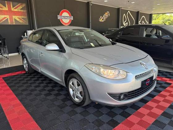 RENAULT FLUENCE 2.0 DYNAMIQUE 16V FLEX 4P AUTOMÁTICO